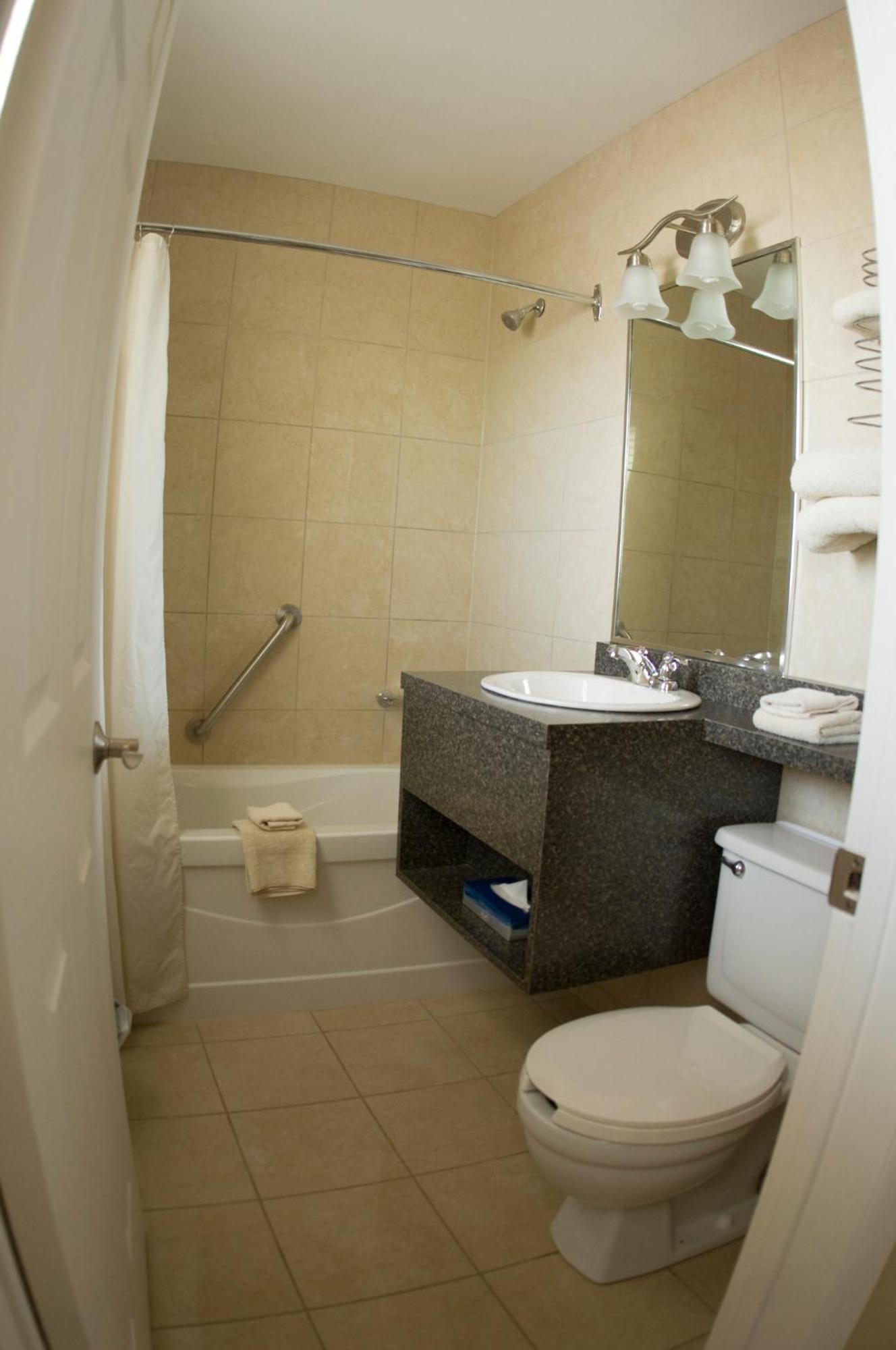 Falls Manor Resort Καταρράκτες του Νιαγάρα Δωμάτιο φωτογραφία